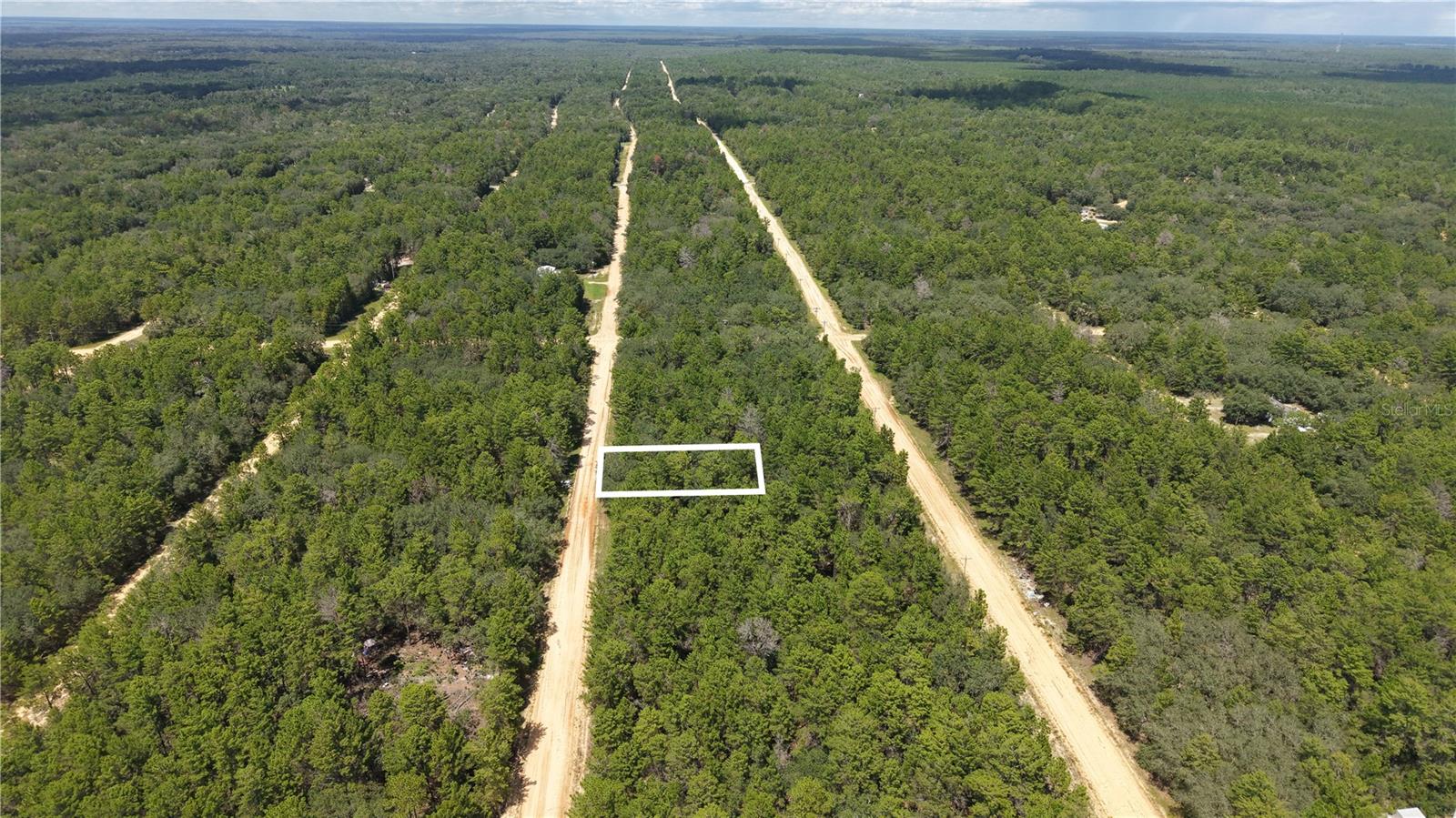 INTERLACHEN LAKES ESTATES - Land