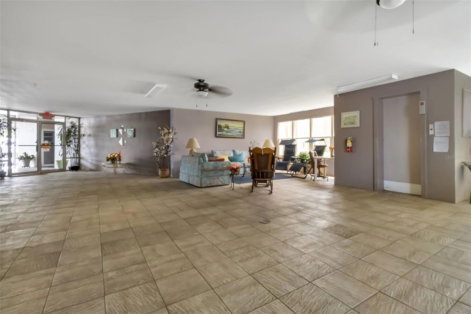 PLAZA VIEW PH 02 - Residential