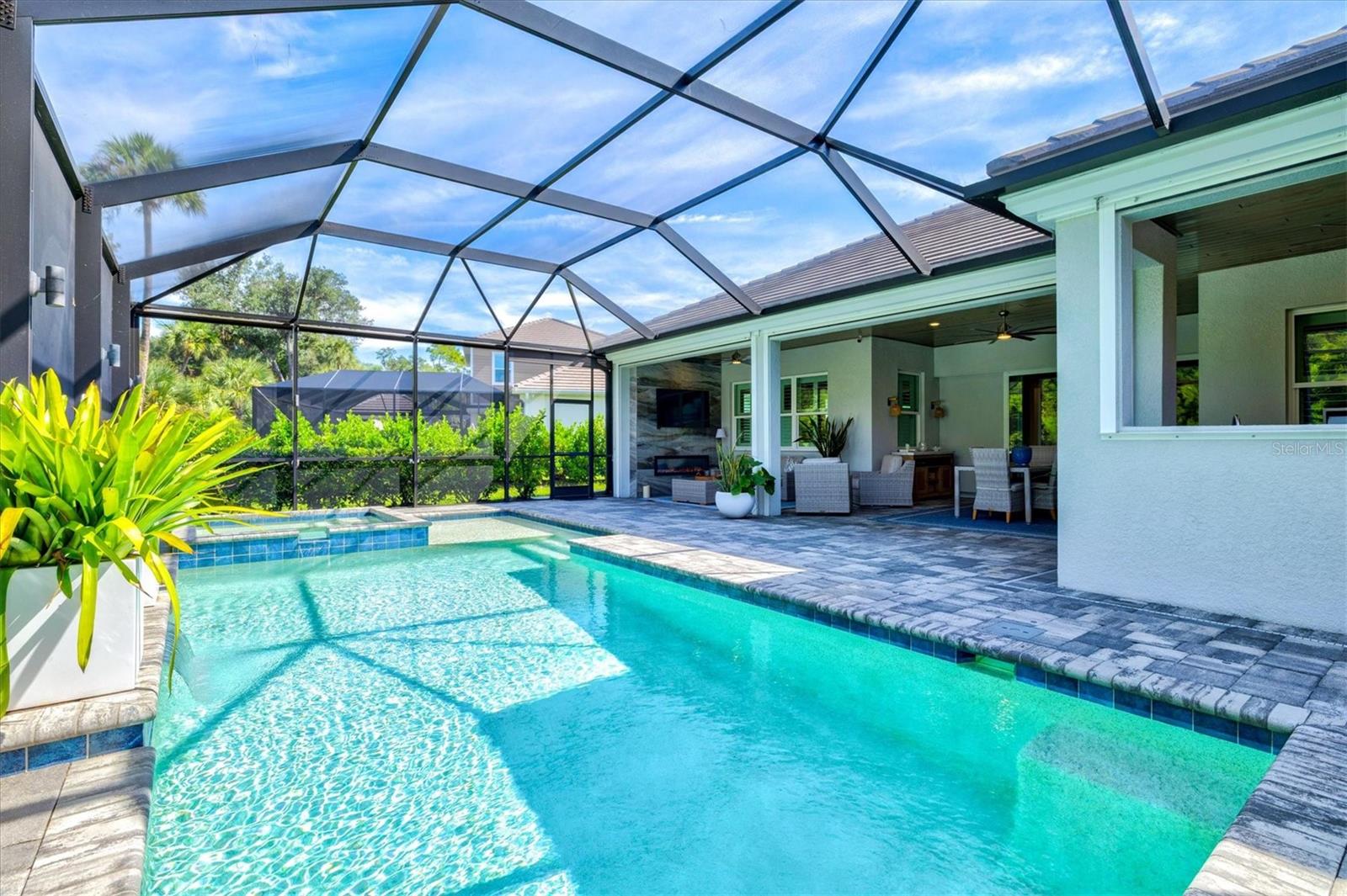 GRAND PALM - Residential