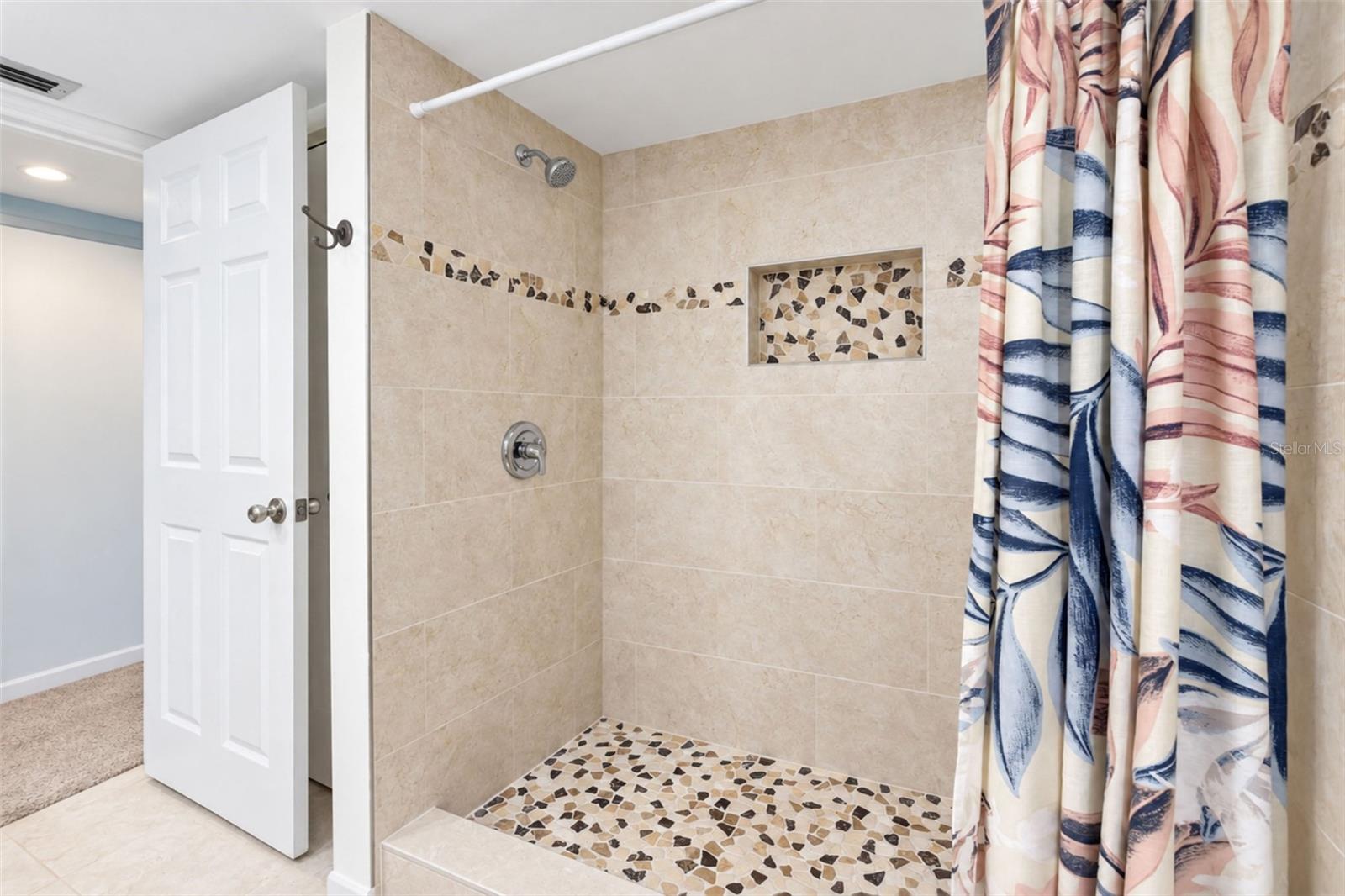TAMARIND GULF & BAY BLDG A3 PH - Residential