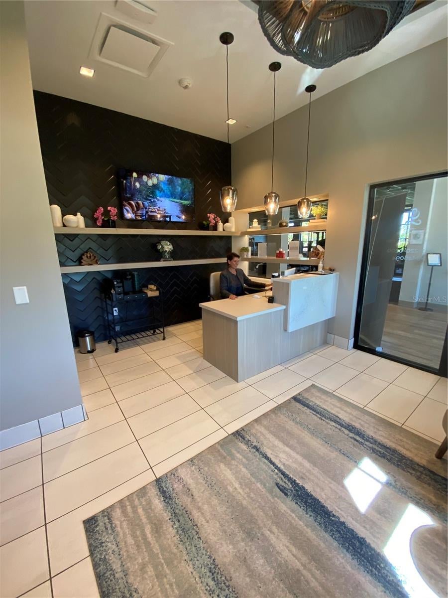 WELLEN PARK GOLF AND COUNTRY CLUB - Residential