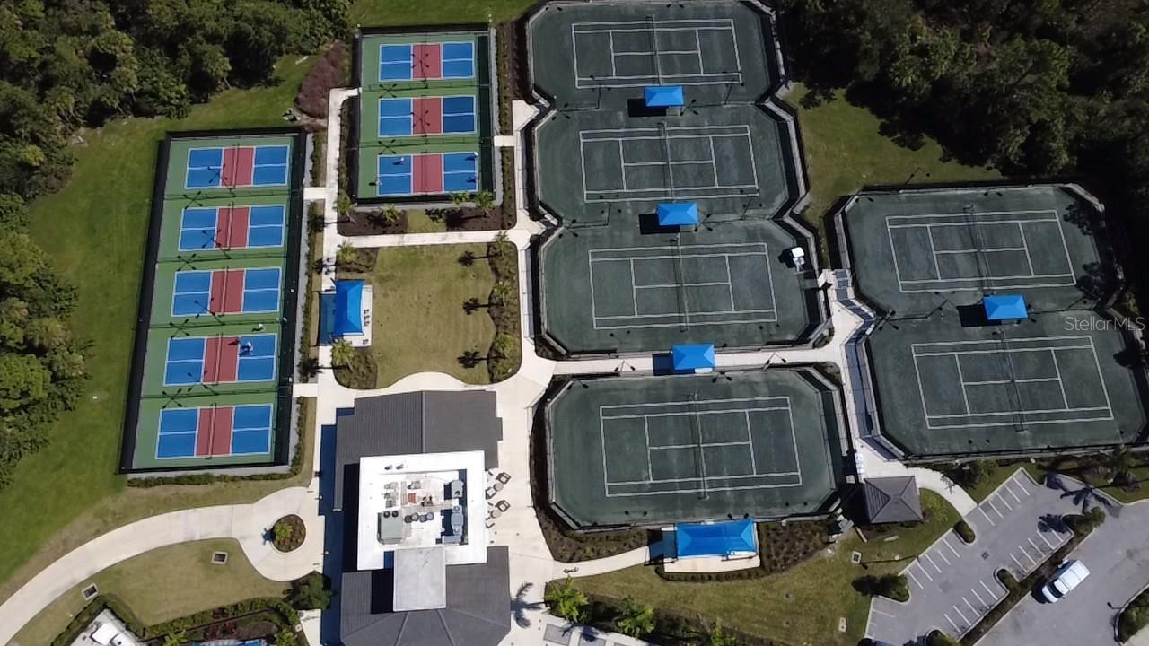 WELLEN PARK GOLF AND COUNTRY CLUB - Residential