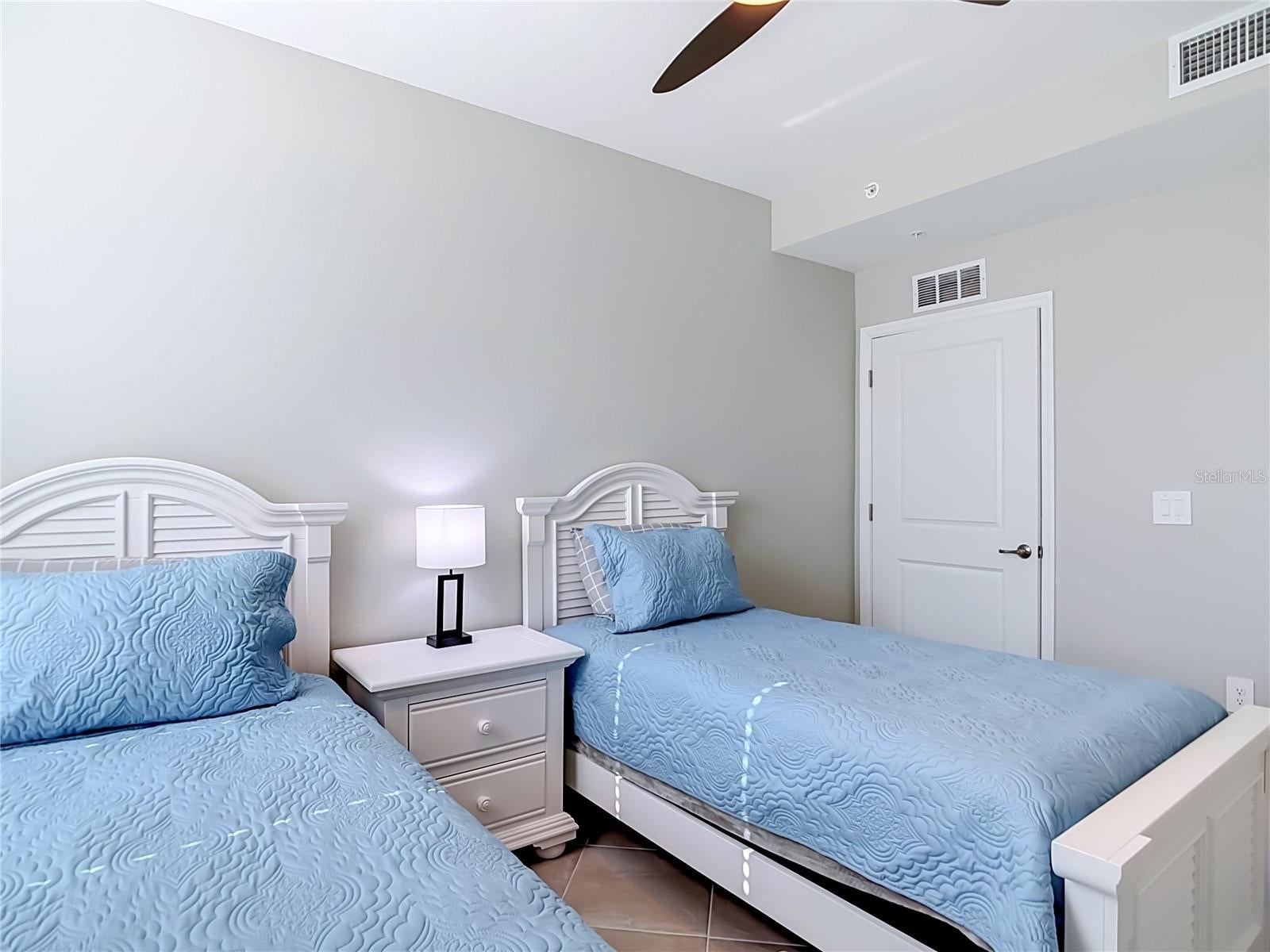 WELLEN PARK GOLF AND COUNTRY CLUB - Residential
