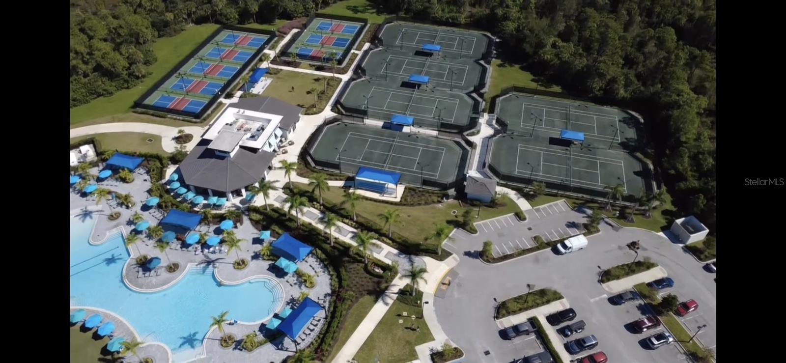 WELLEN PARK GOLF AND COUNTRY CLUB - Residential