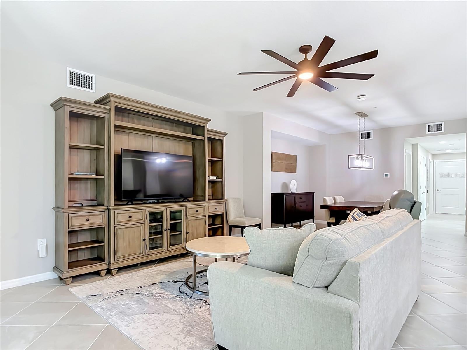 WELLEN PARK GOLF AND COUNTRY CLUB - Residential