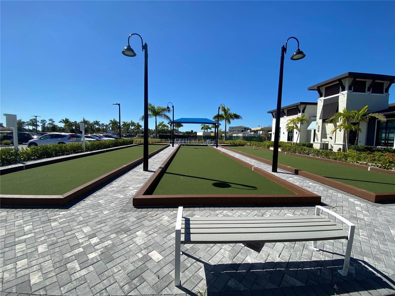 WELLEN PARK GOLF AND COUNTRY CLUB - Residential