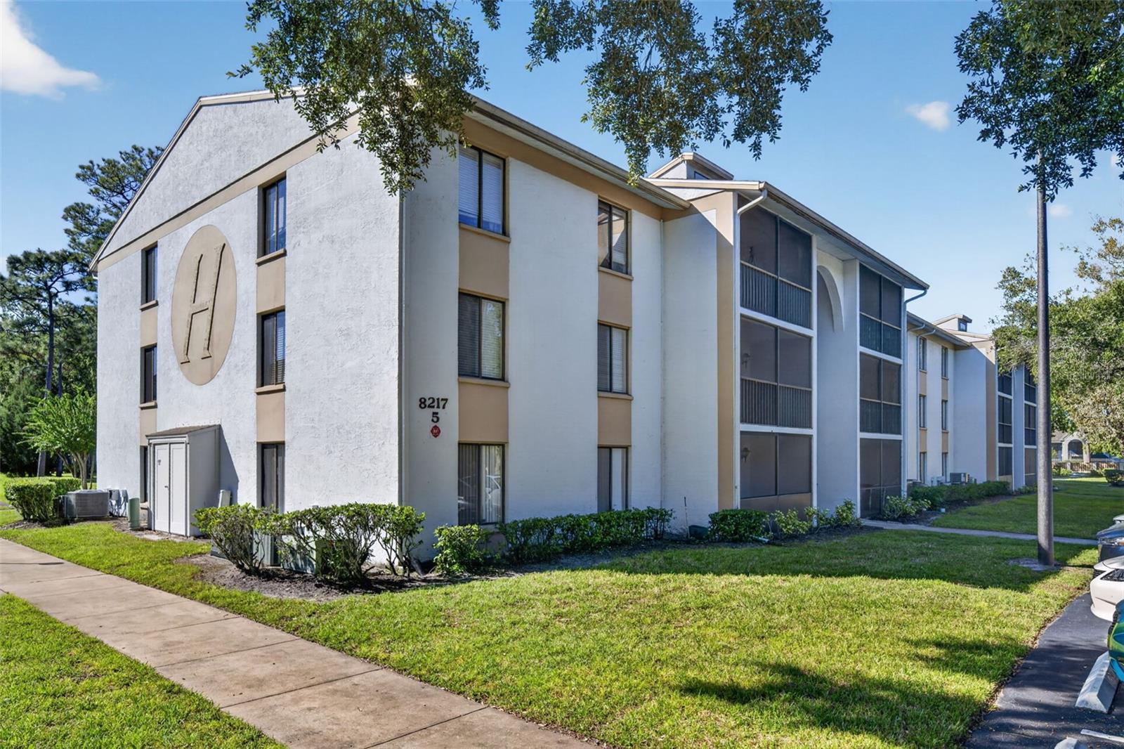 CLUB AT ORLANDO PH 14 - Residential