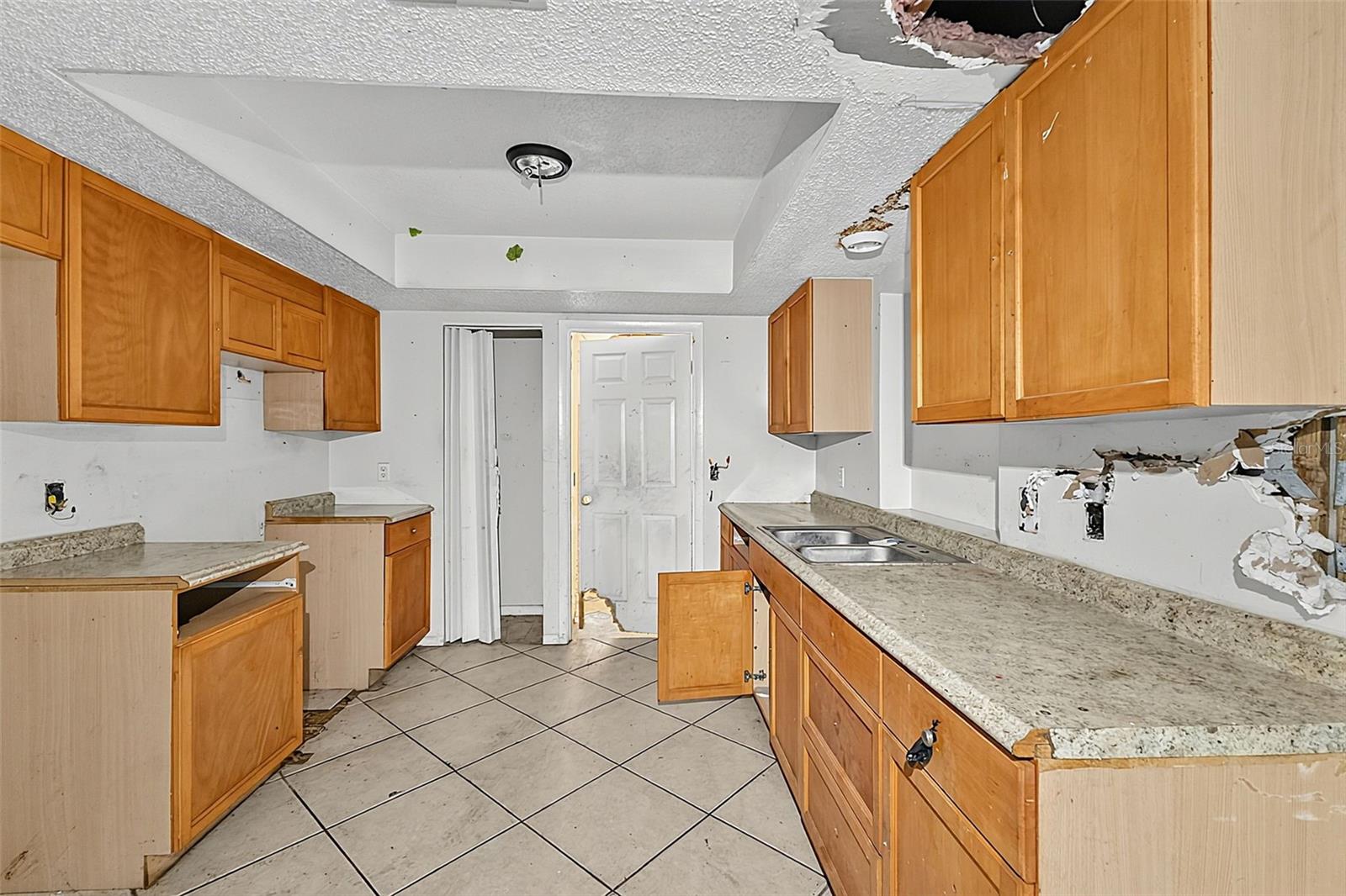 SEBRING VILLAS 1ST ADD - Residential