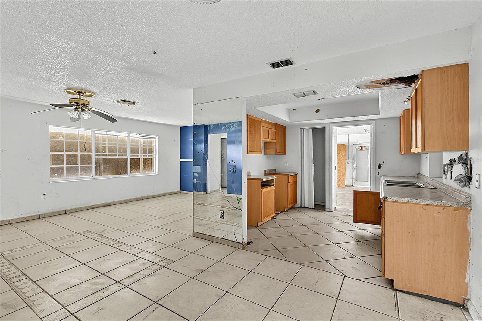 SEBRING VILLAS 1ST ADD - Residential