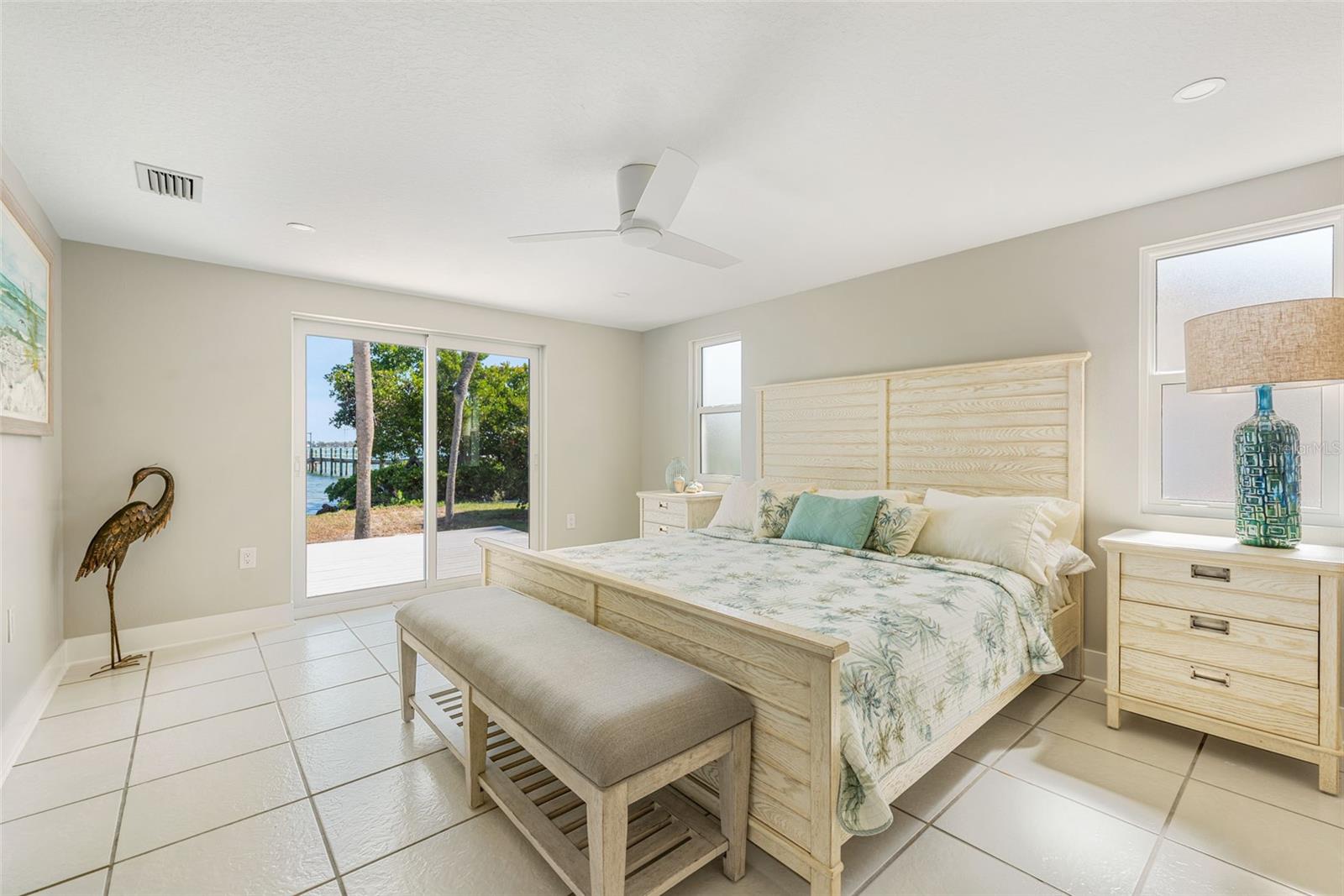 PELICAN SHORES - Residential
