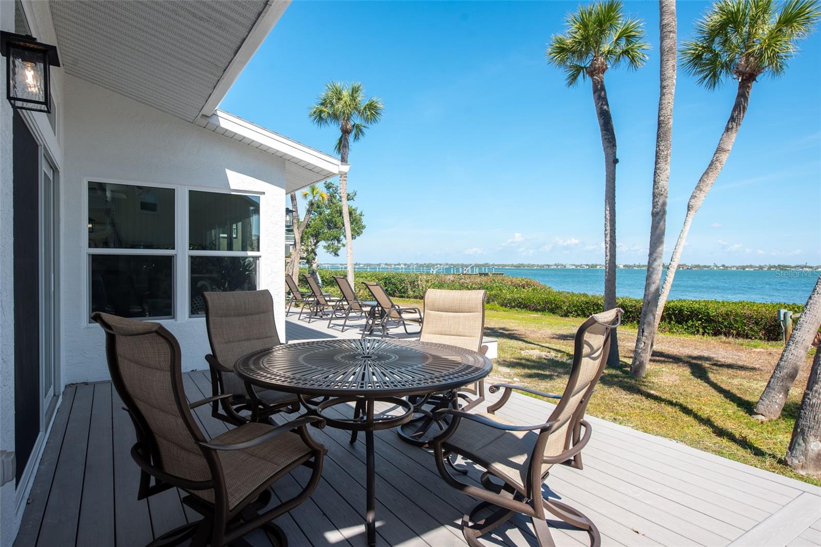 PELICAN SHORES - Residential