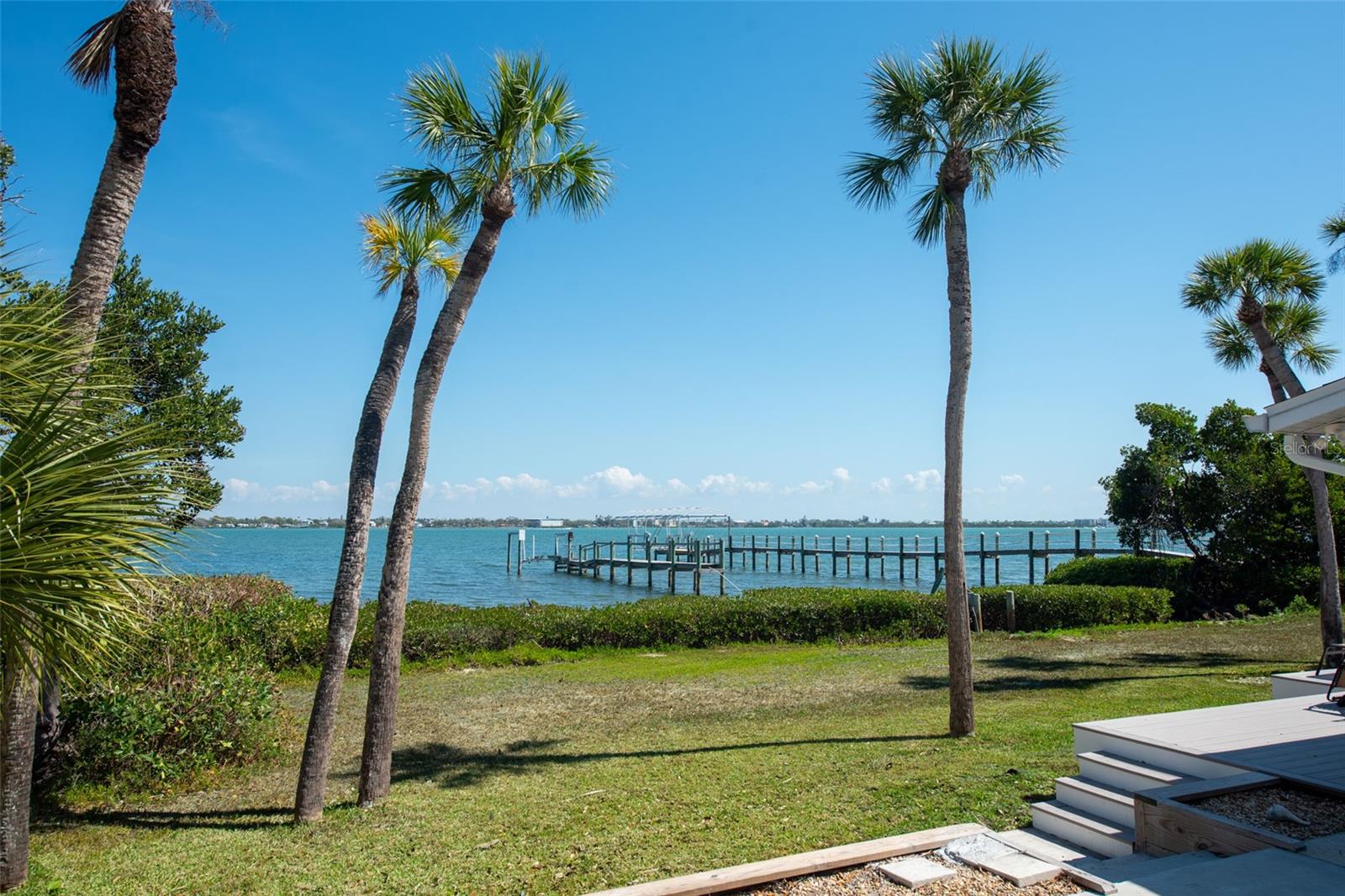 PELICAN SHORES - Residential