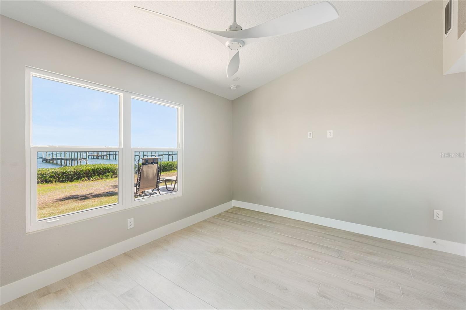 PELICAN SHORES - Residential
