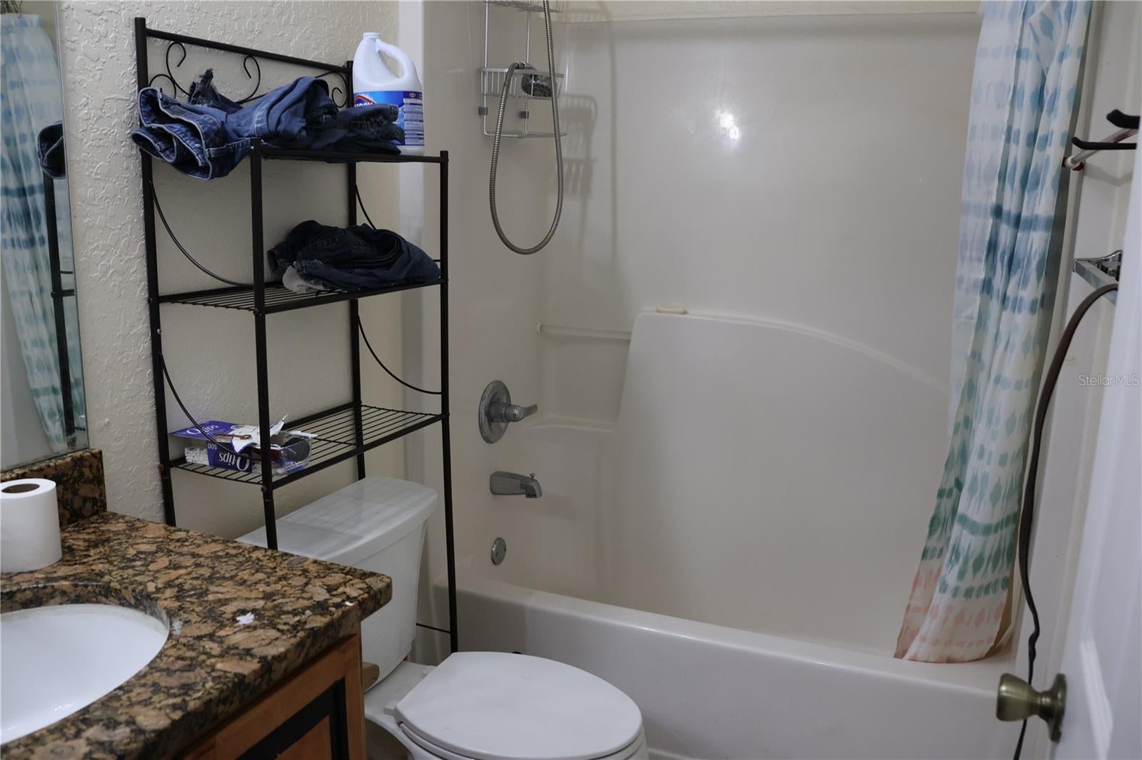 LEISURE LAKES SEC 06 - Residential