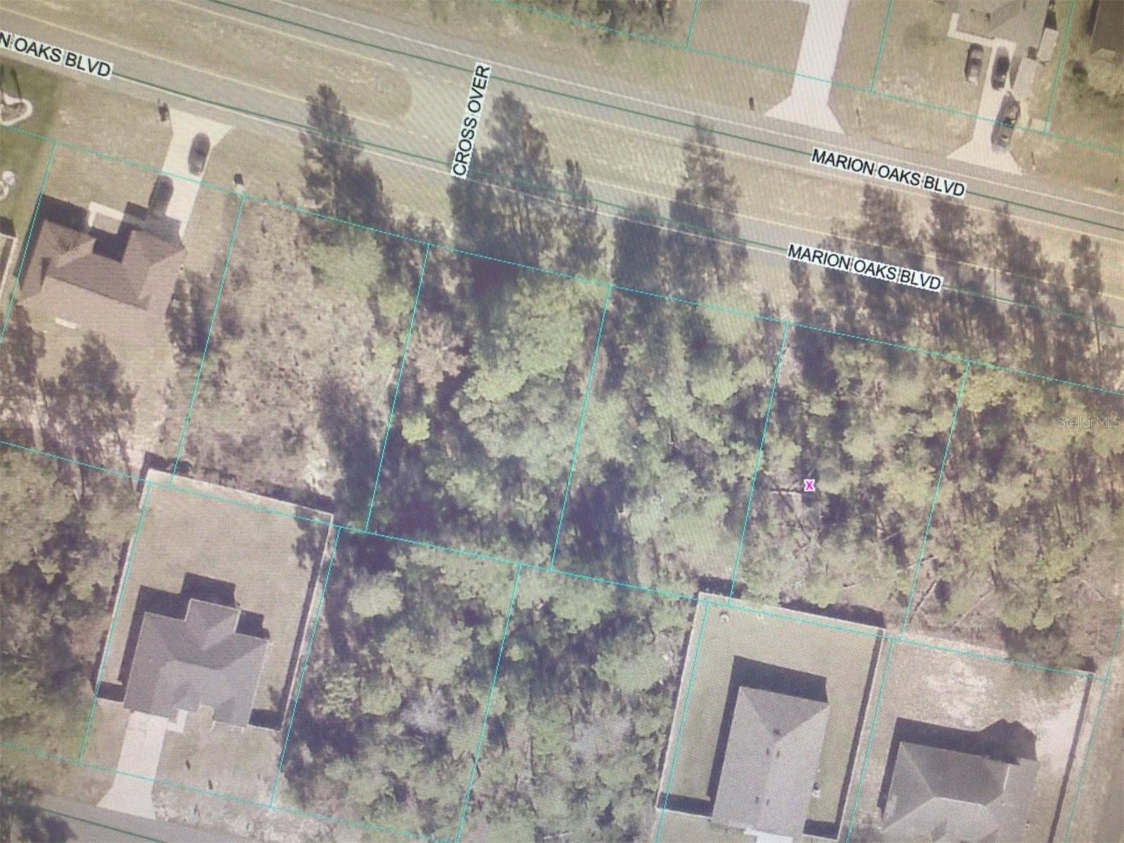 MARION OAKS - Land