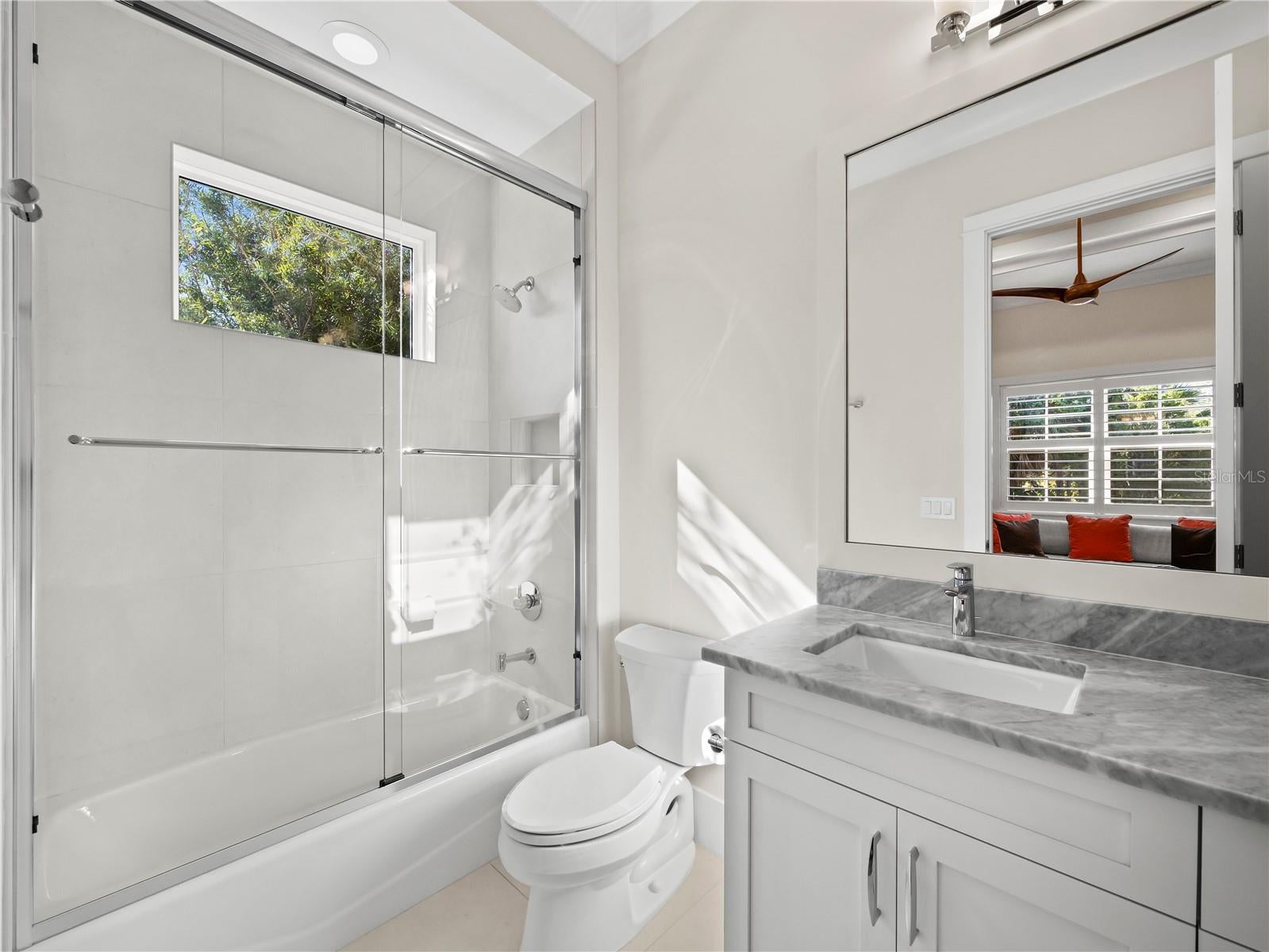 SIESTA PROPERTIES INC - Residential