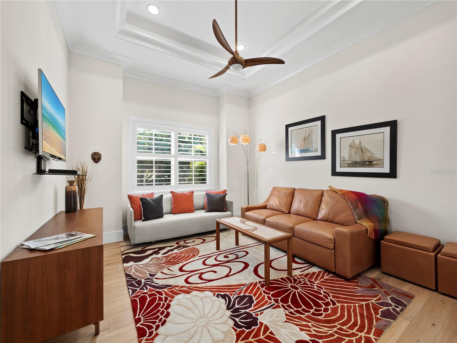 SIESTA PROPERTIES INC - Residential