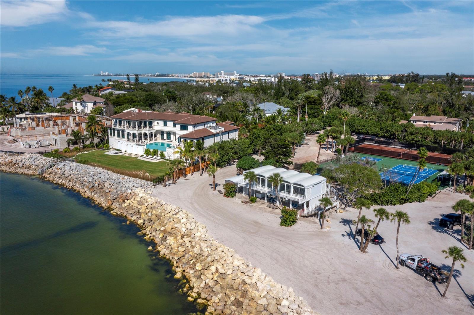 SIESTA PROPERTIES INC - Residential