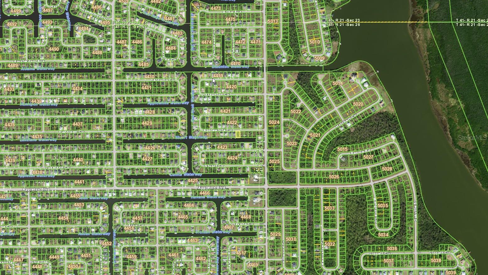 PORT CHARLOTTE SEC 082 - Land