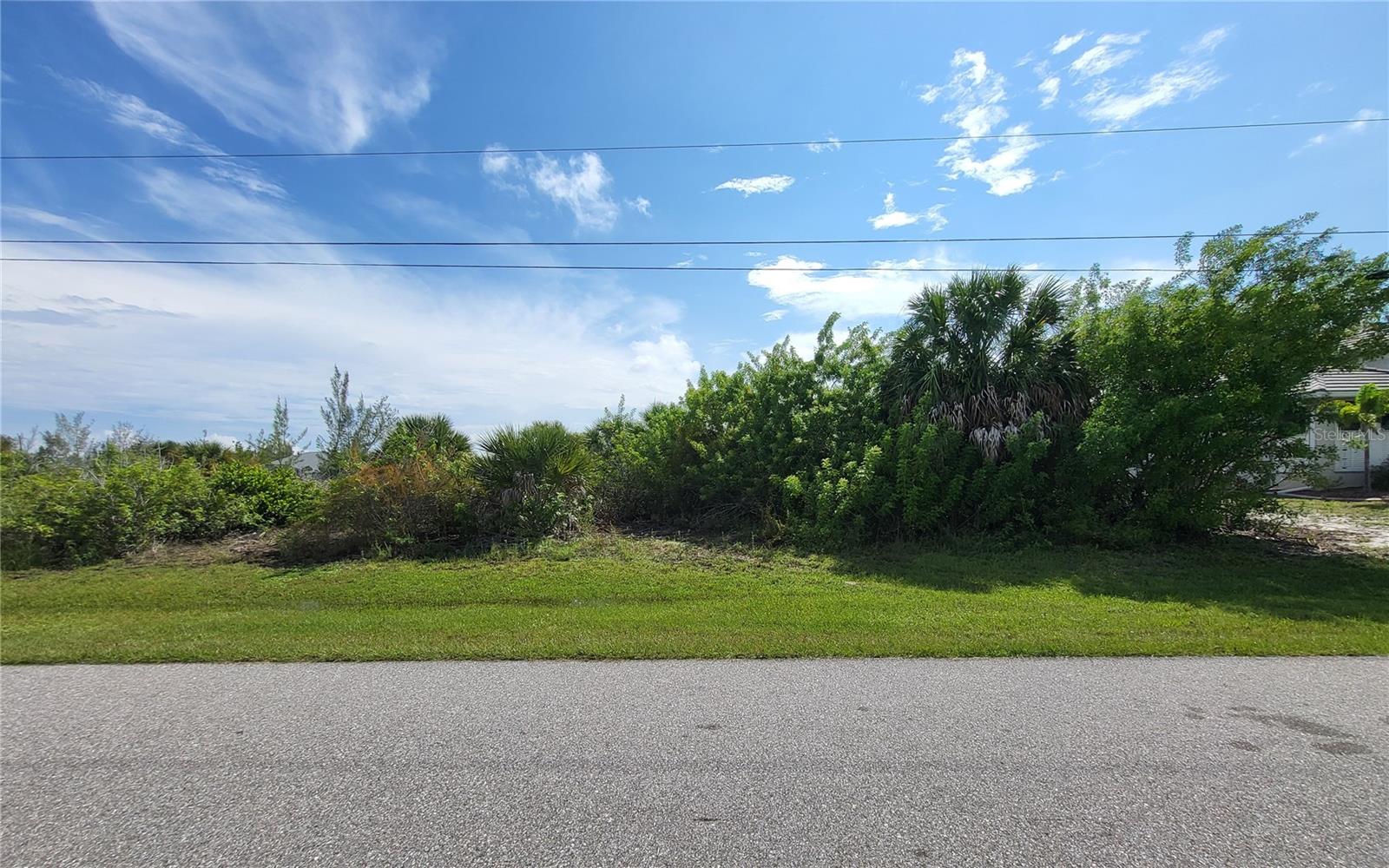 PORT CHARLOTTE SEC 082 - Land
