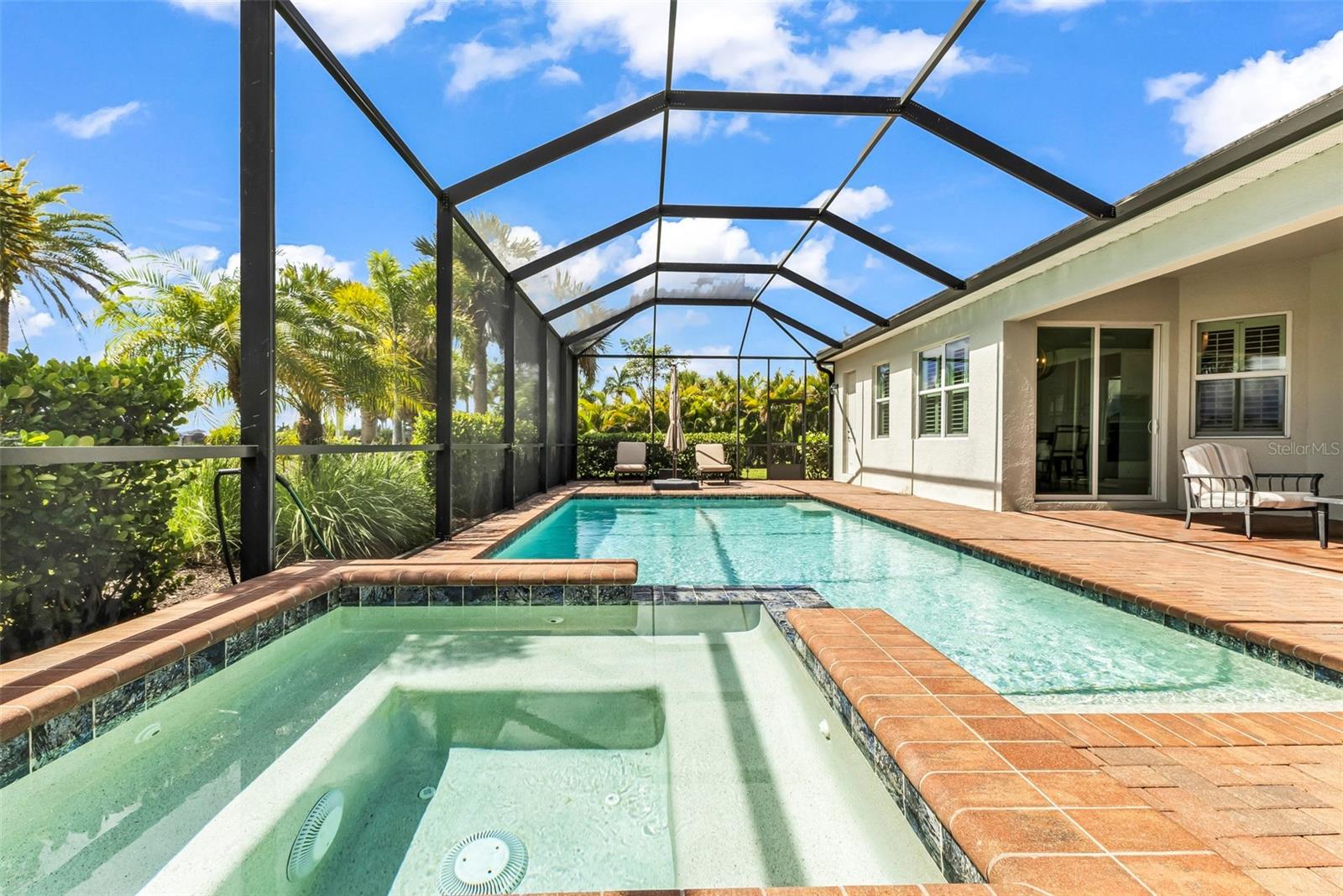 HARBOR WEST - Residential