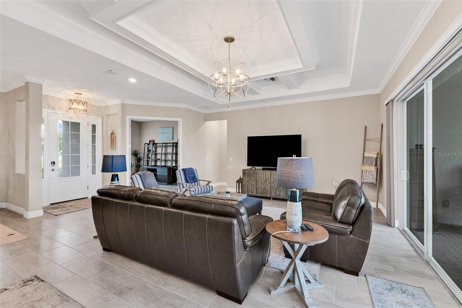 HARBOR WEST - Residential