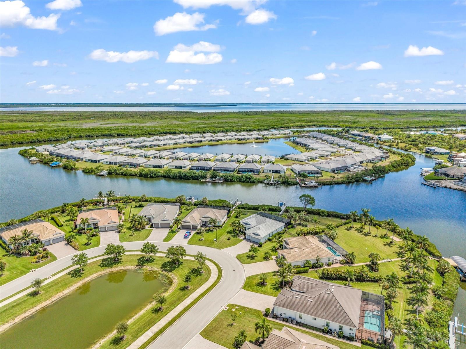 HARBOR WEST - Residential