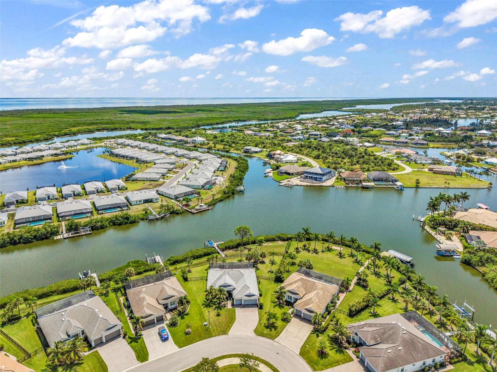 HARBOR WEST - Residential