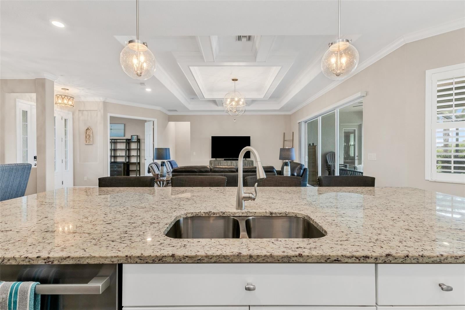 HARBOR WEST - Residential