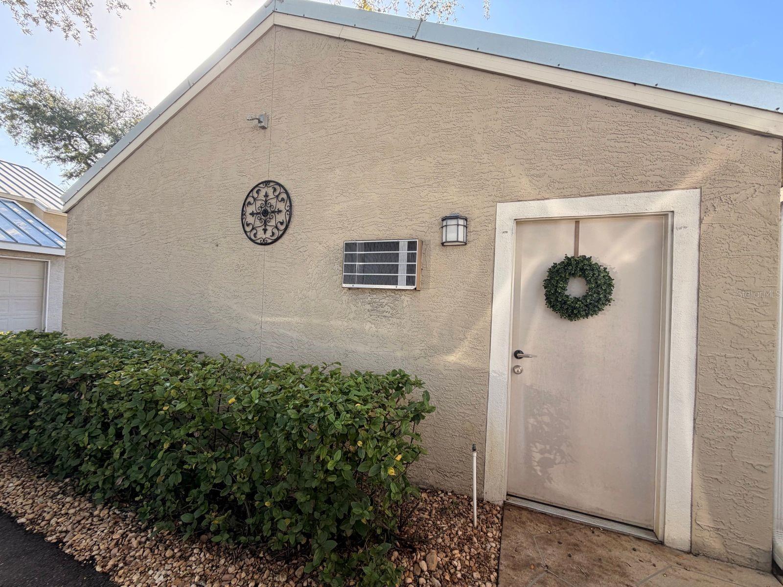 LAKE ELLEN WALK - Residential