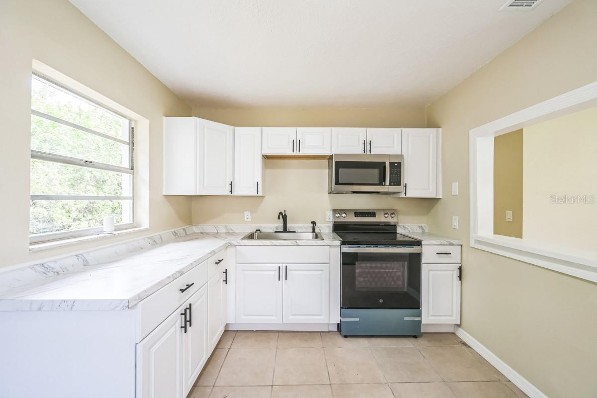 JOE LEWIS FARMS - Residential