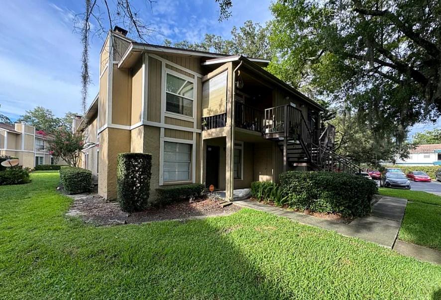 Virtually Staged. Welcome to The Oaks! Whether you're looking for a place to call home or your next investment property, this first-floor condo offers a great combination of location, community amenities, and rental potential.

This 2-bedroom, 2-bathroom unit features approximately 912 square feet of living space with a functional floor plan, comfortable living and dining areas, and two full bathrooms. The Oaks community offers a swimming pool, tennis courts, and racquetball courts, along with mature landscaping and an established neighborhood setting.

Investors will appreciate the property's location near USF and several of Tampa's major medical and employment centers, as well as its rental potential. Comparable 2-bedroom, 2-bathroom units in the area are currently being offered for approximately $1,500 per month, providing the potential for approximately $18,000 in annual gross rent. For an owner-occupant, the property offers the convenience of condo living along with community amenities. Located just minutes from the University of South Florida, James A. Haley Veterans' Hospital, Moffitt Cancer Center, shopping, dining, and major roadways, the property provides convenient access throughout the Tampa area.
