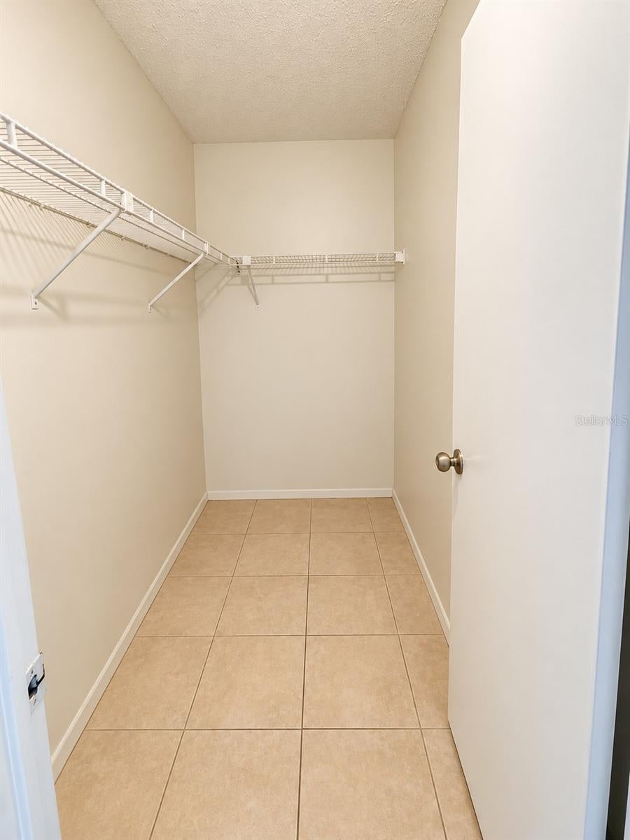 THE OAKS UNIT VII A CONDOMINIU - Residential