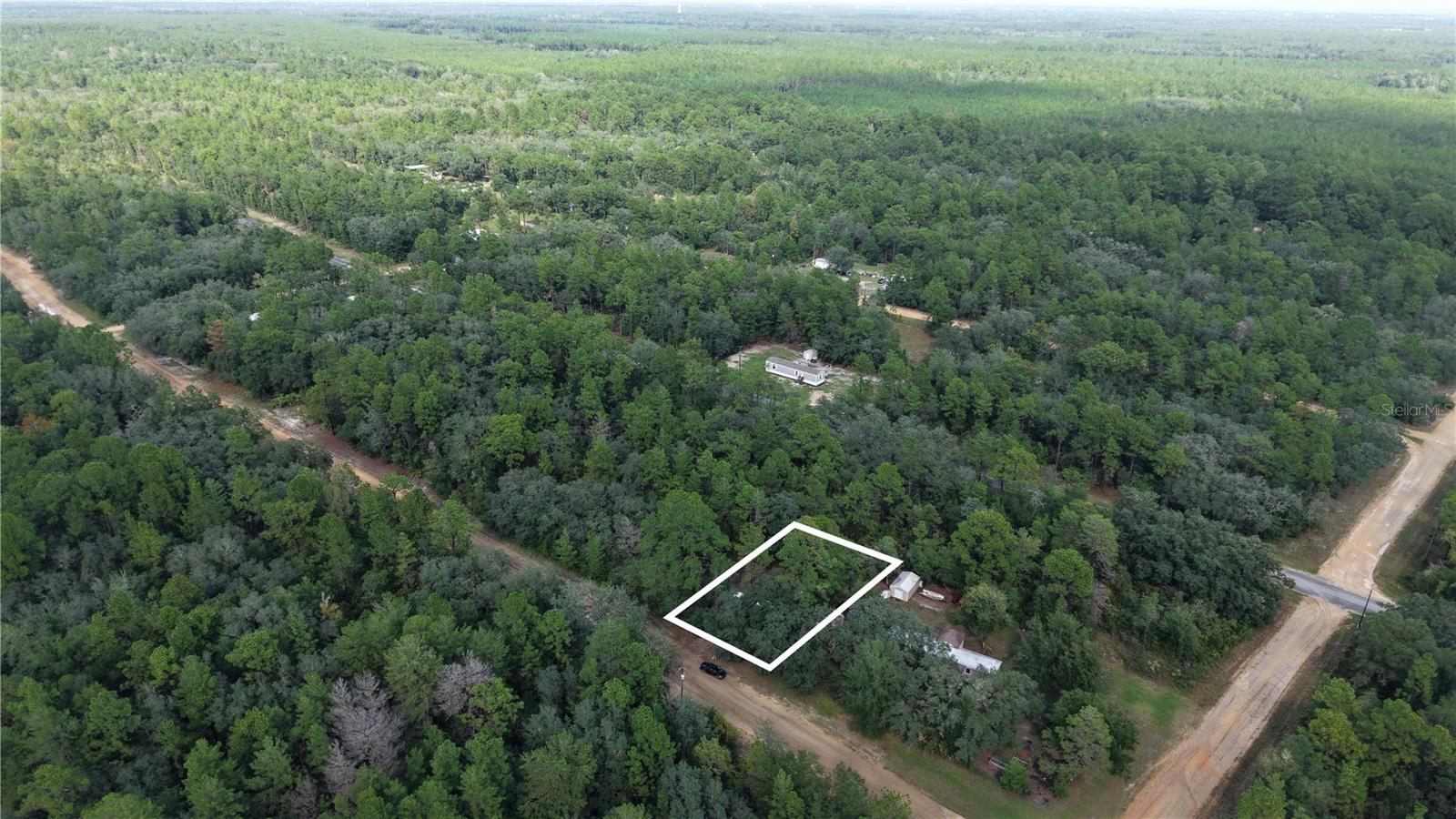 INTERLACHEN LAKES ESTATES - Land