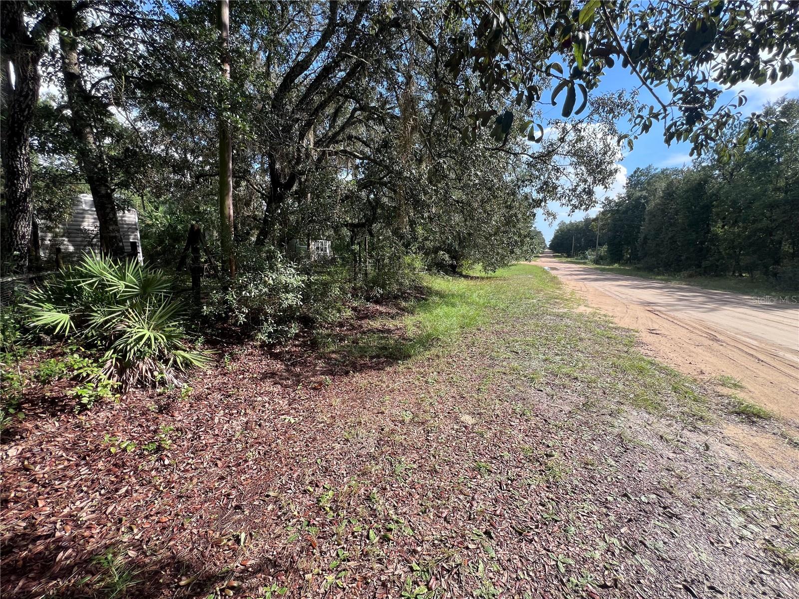 INTERLACHEN LAKES ESTATES - Land