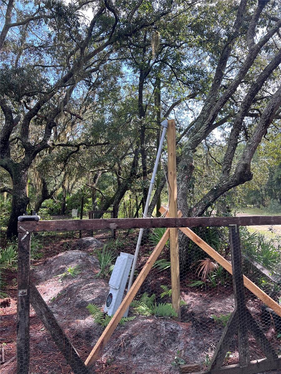 INTERLACHEN LAKES ESTATES - Land