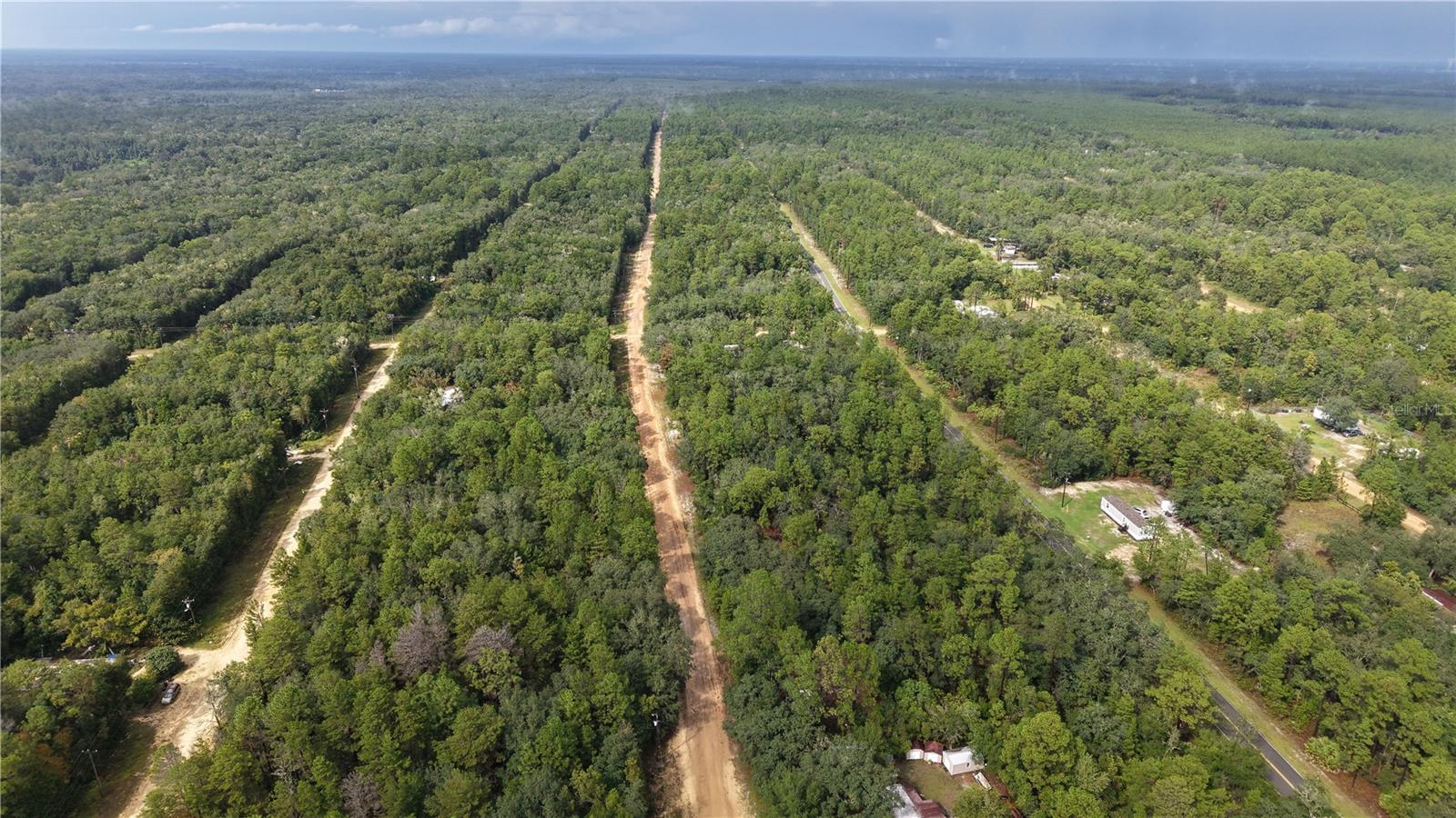 INTERLACHEN LAKES ESTATES - Land