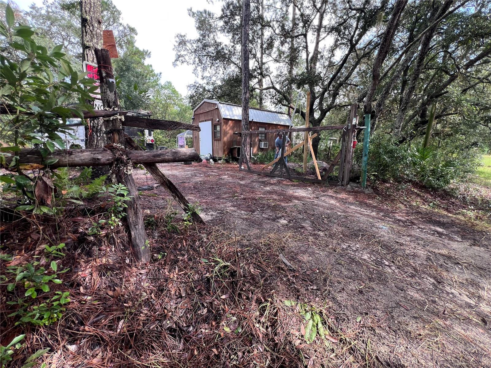 INTERLACHEN LAKES ESTATES - Land