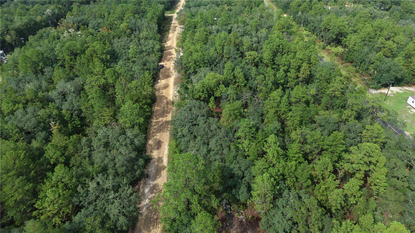 INTERLACHEN LAKES ESTATES - Land