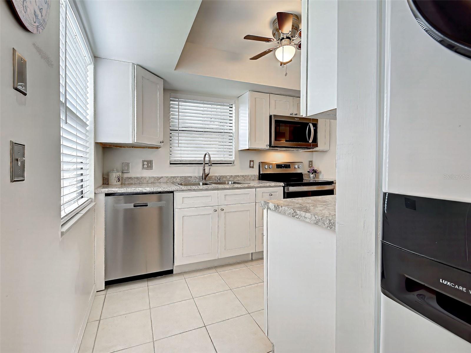 VILLAGE AT WILDFLOWER CC PH 01 B - Residential