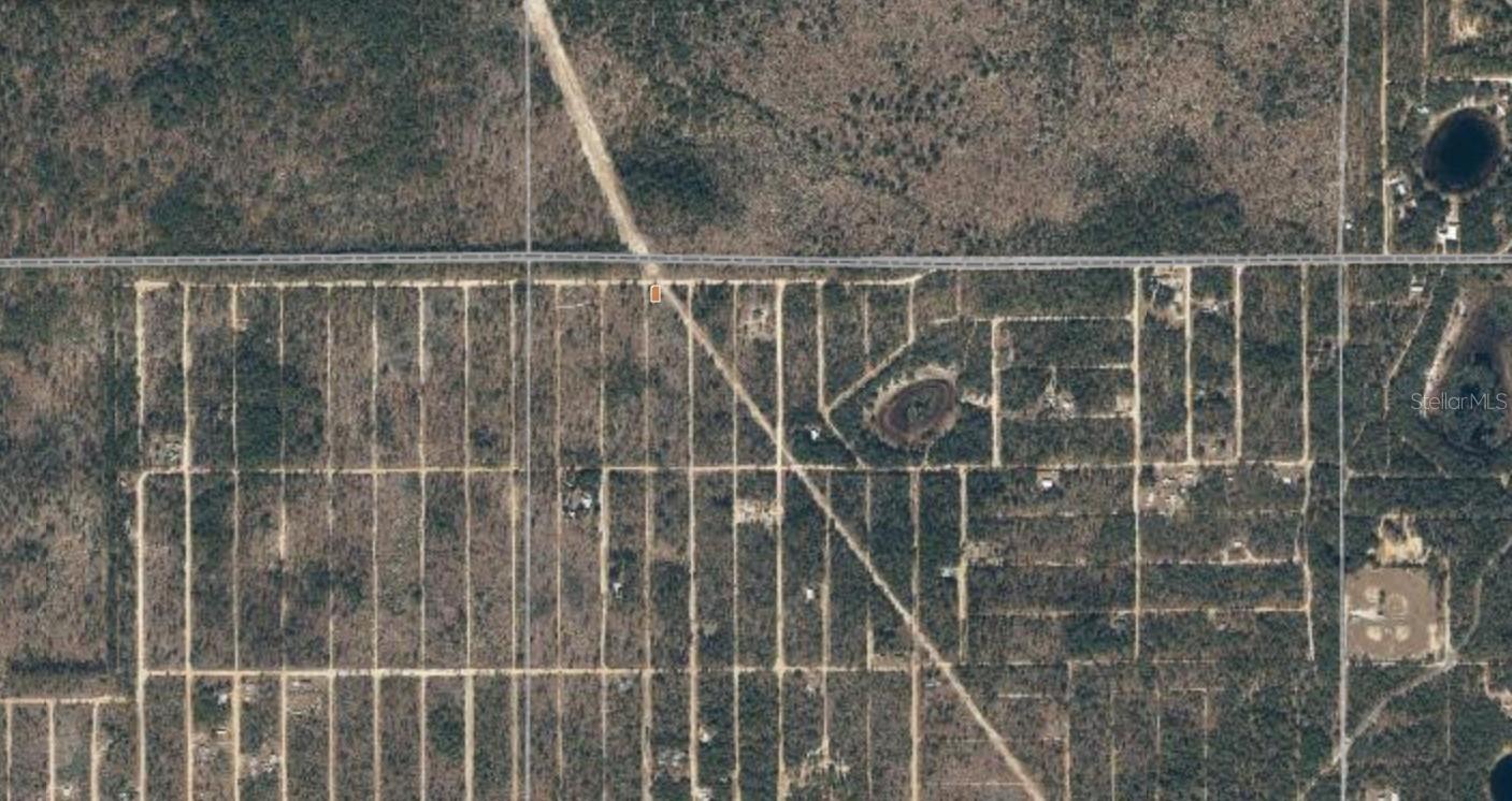 TROUT LAKE MANOR - Land