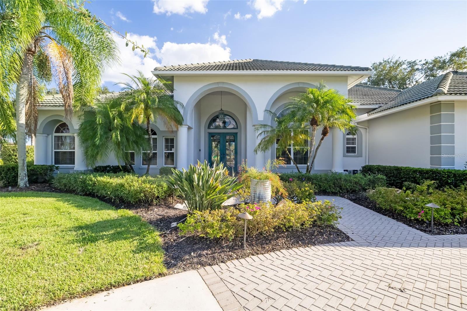 LAUREL OAK ESTATES SEC 01 - Residential