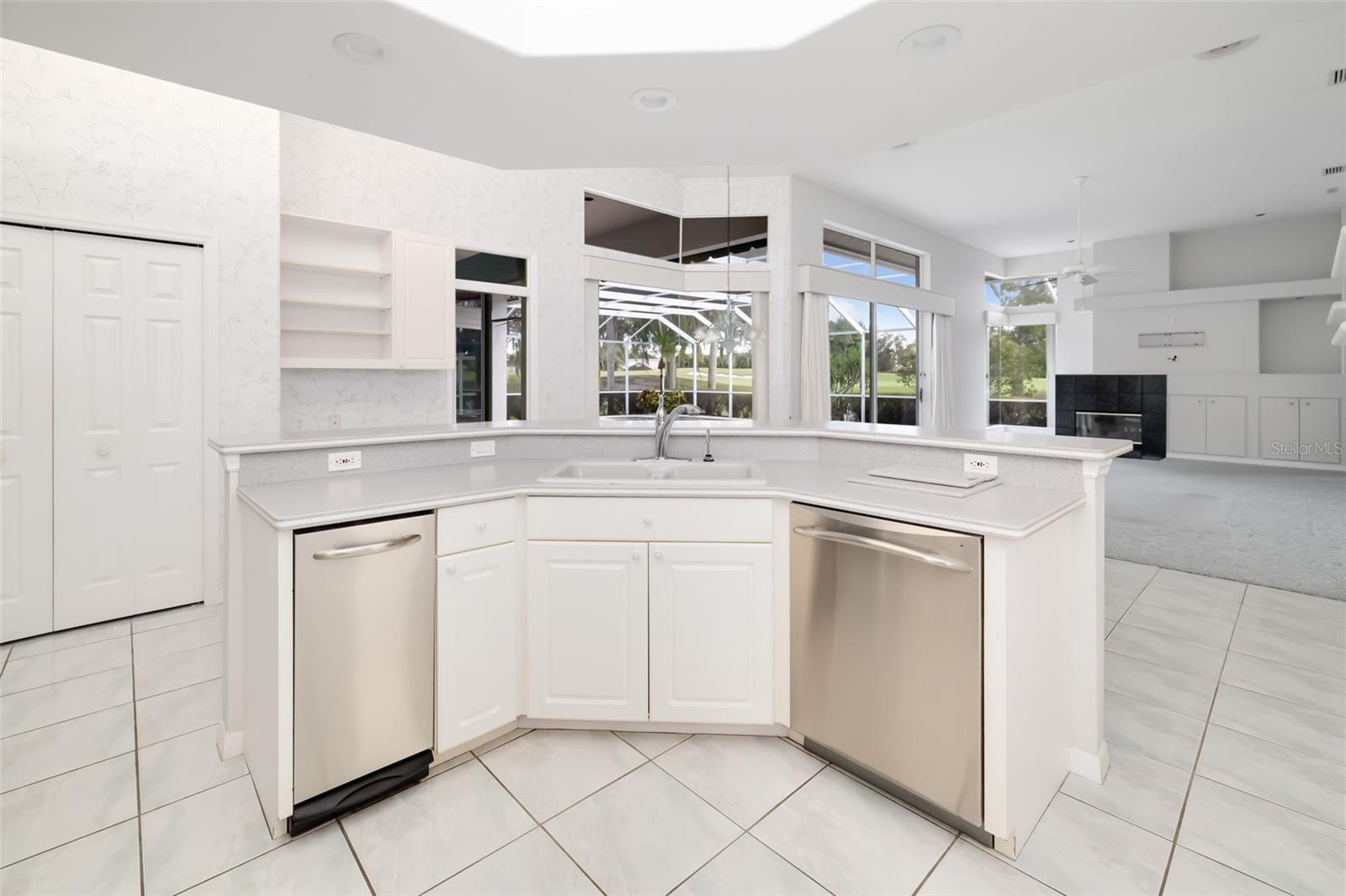 LAUREL OAK ESTATES SEC 01 - Residential