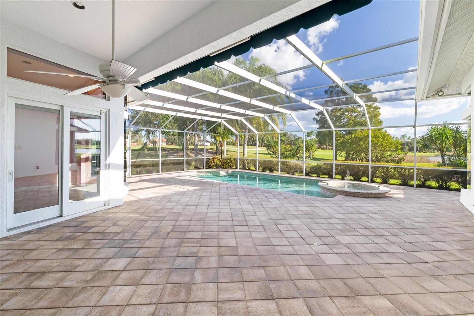 LAUREL OAK ESTATES SEC 01 - Residential