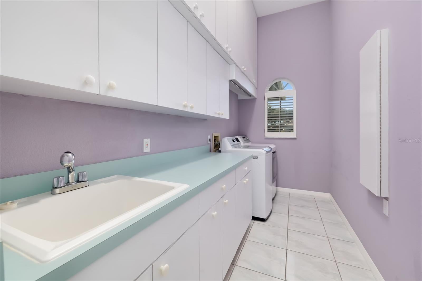 LAUREL OAK ESTATES SEC 01 - Residential