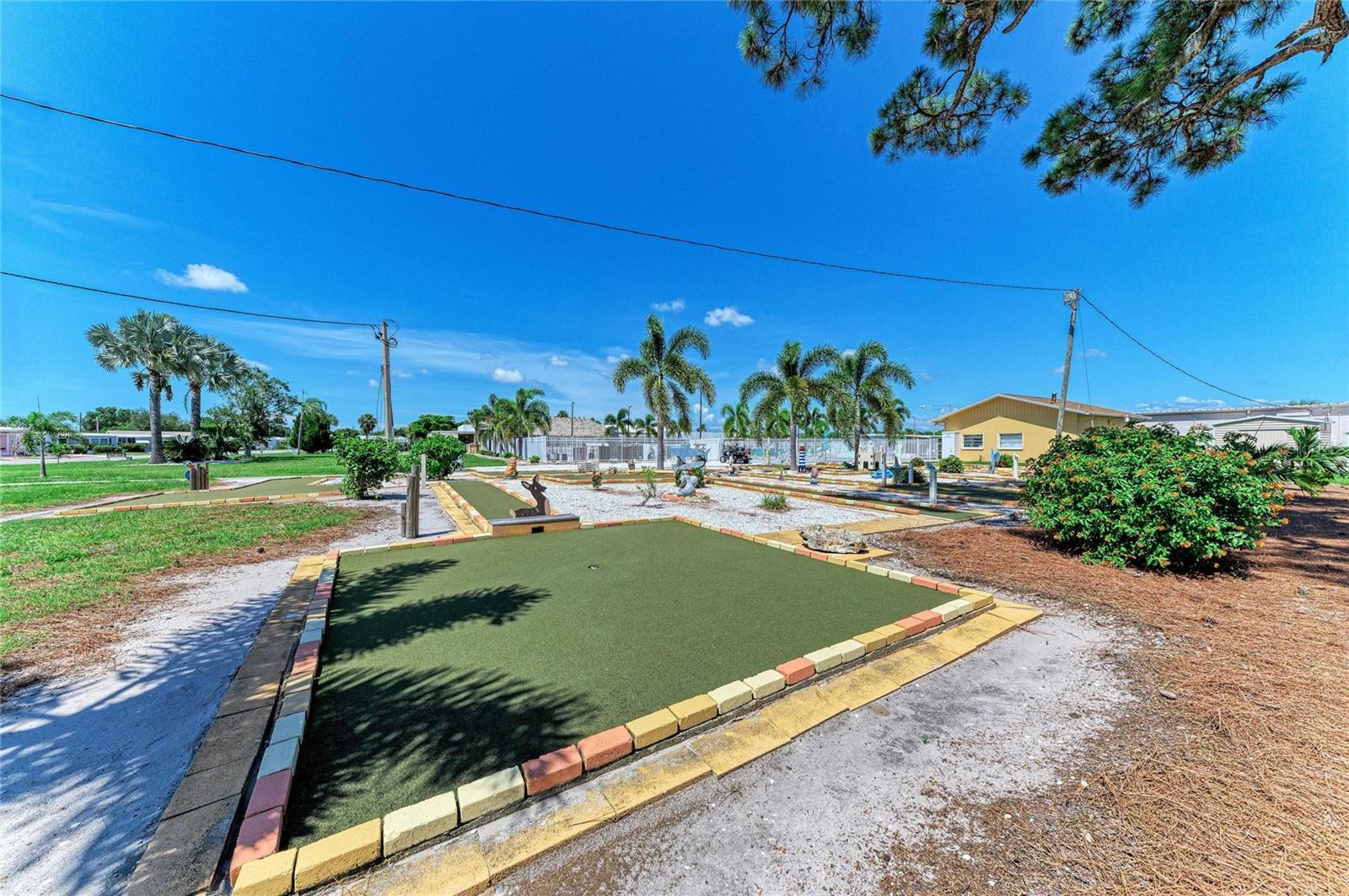 TRI-PAR ESTATES - Residential