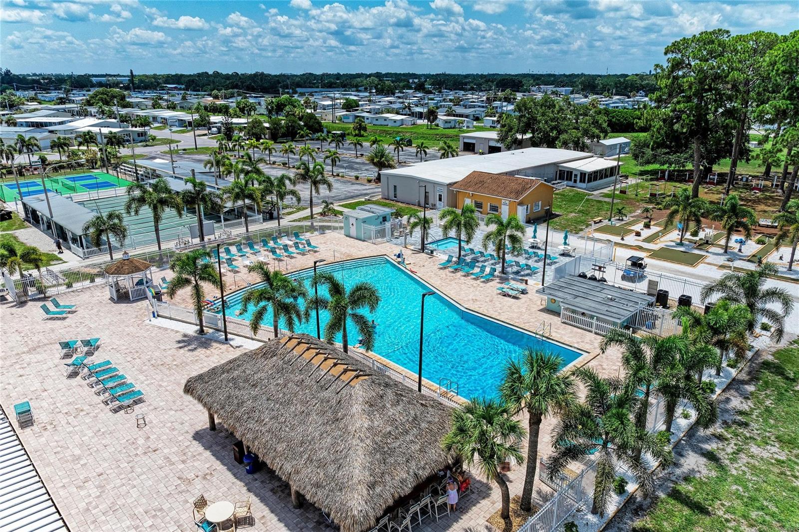 TRI-PAR ESTATES - Residential