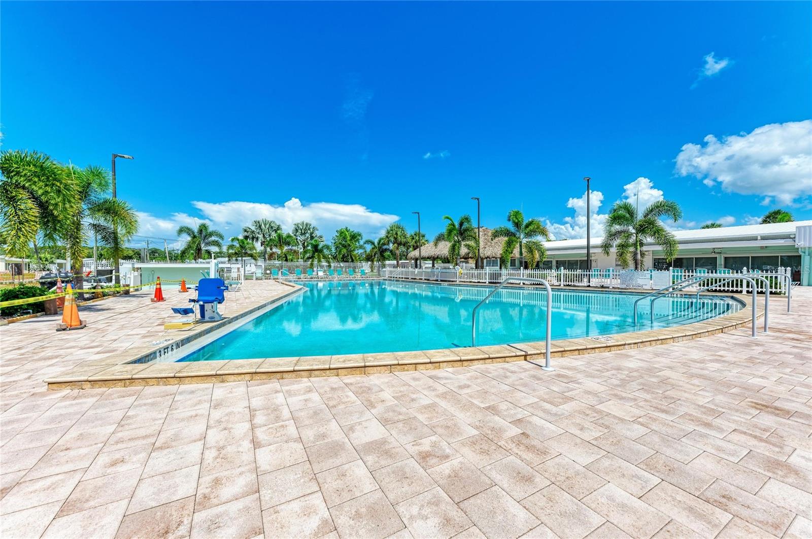 TRI-PAR ESTATES - Residential