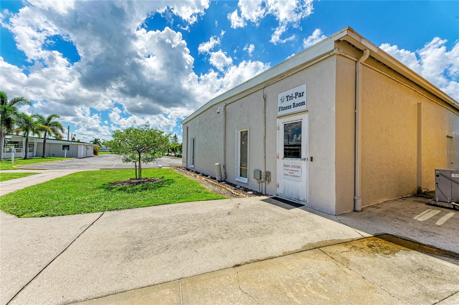 TRI-PAR ESTATES - Residential