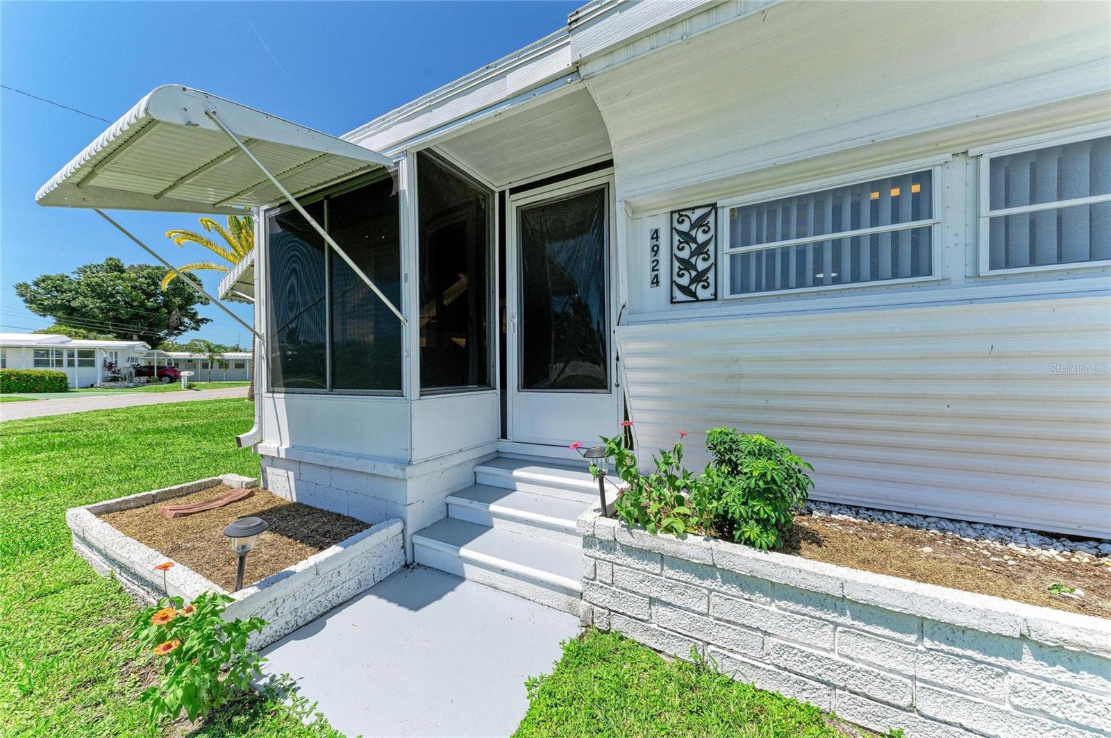TRI-PAR ESTATES - Residential